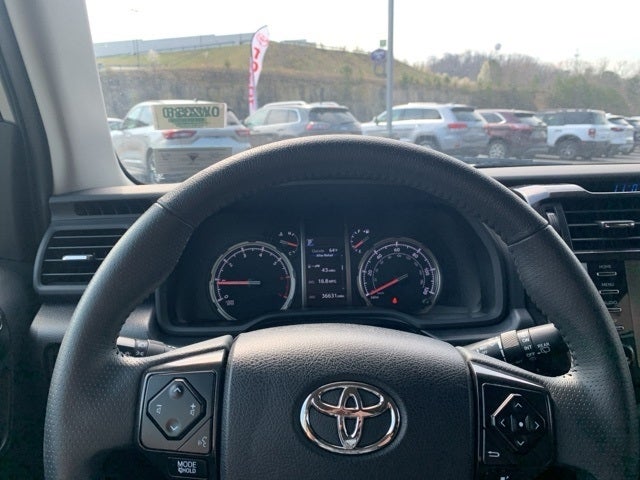2022 Toyota 4Runner TRD Off-Road